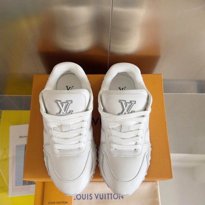 Кроссовки фото 7