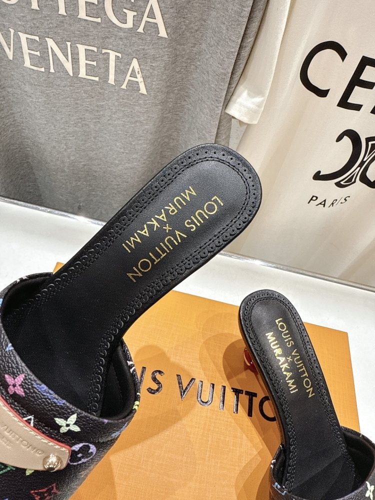 Босоножки фото 6