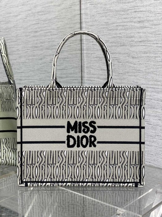 Сумка женская Tote Miss Dior 36 см фото 4