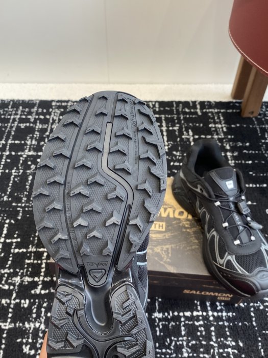Sneakers women's SALOMON XT WHISPER фото 9