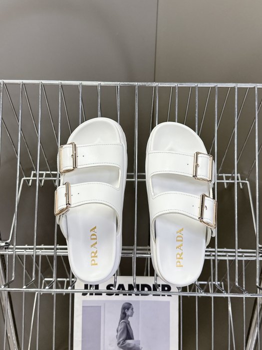 Шлепанцы фото 6