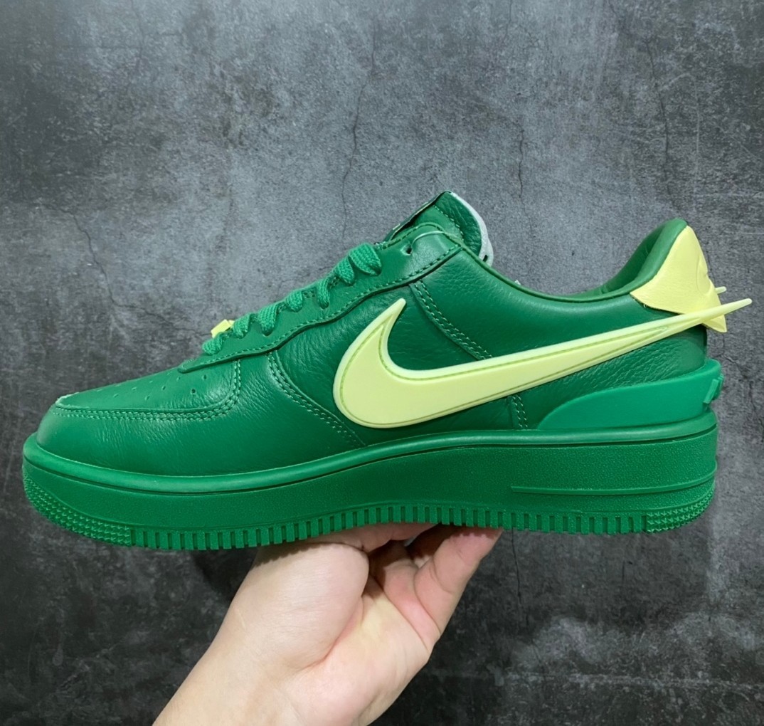 Sneakers AMBUSH x NK Air Force 1 Low DV3464-300 фото 2