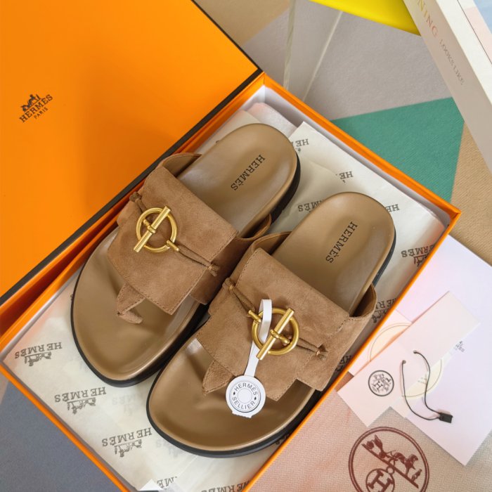 Шлепанцы женские фото 5