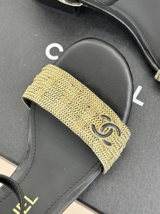 Босоножки фото 7