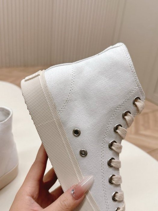 Кеди жіночі з роздвоєним носком фото 7