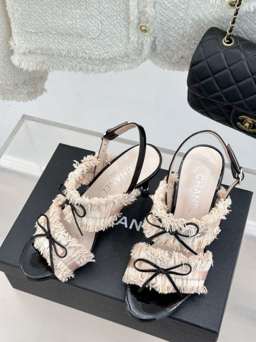 Босоножки фото 2