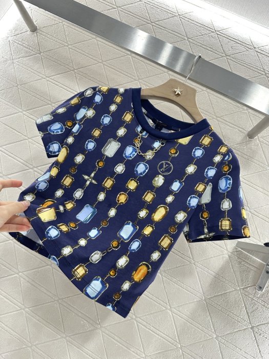 T-shirt women's фото 6