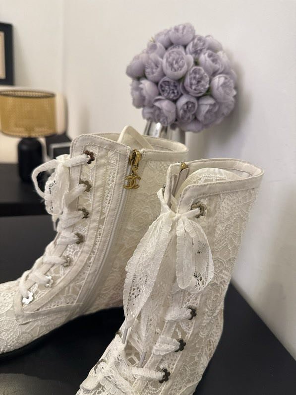 Ботинки женские фото 9