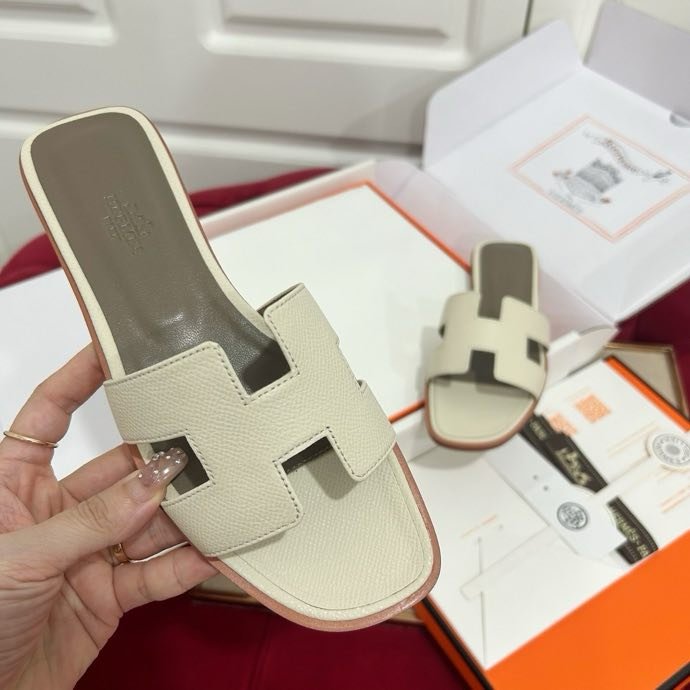 Шлепанцы Oran женские