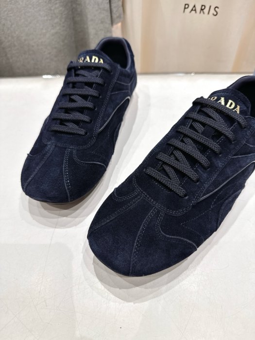 Кроссовки фото 7