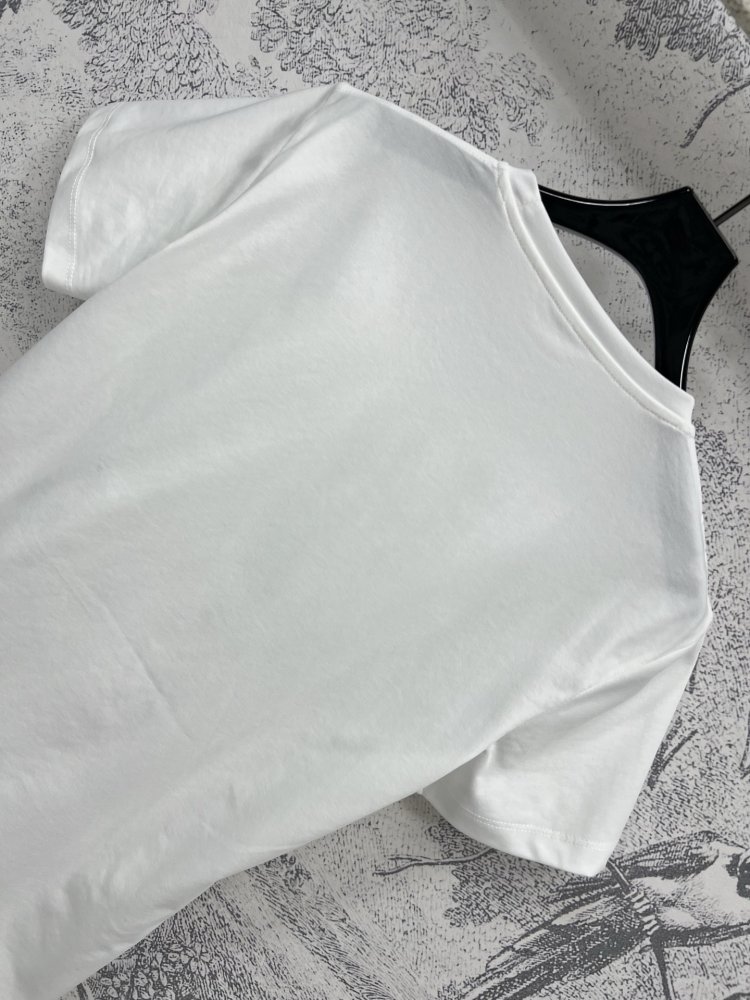 T-shirt women's фото 8