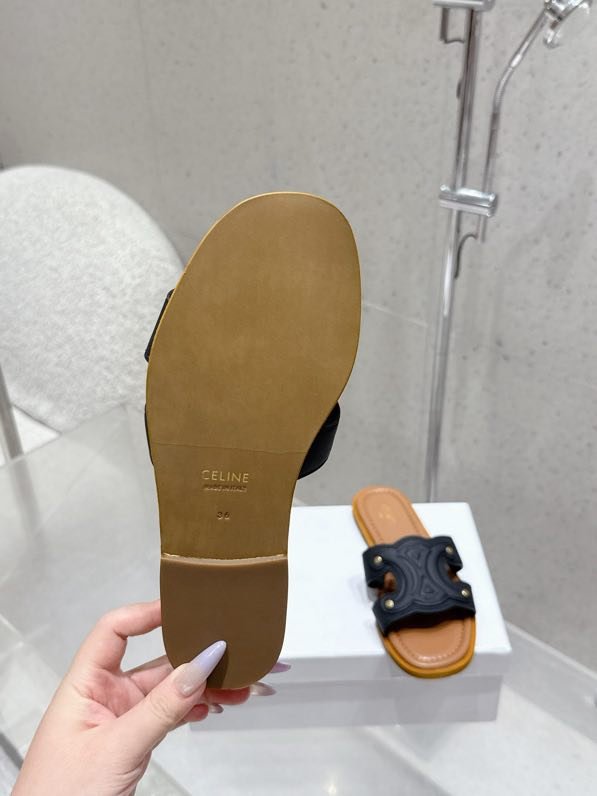 Шлепанцы женские фото 9