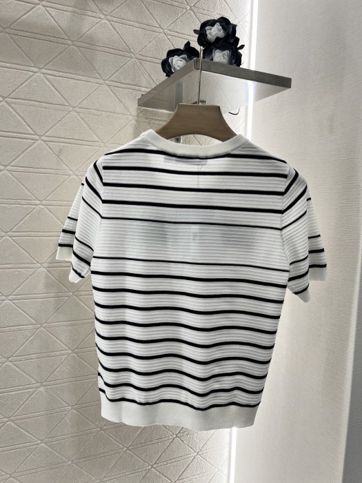 Футболка женская фото 2