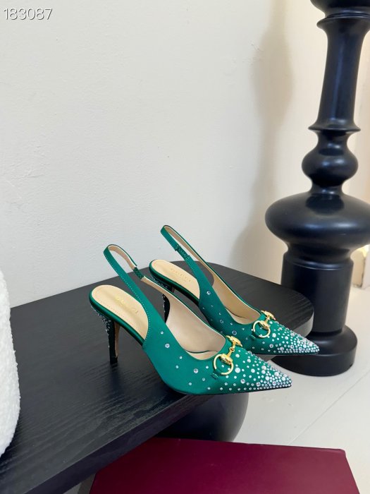 Босоножки фото 2