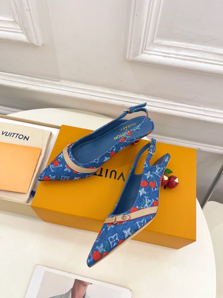 Босоножки фото 3