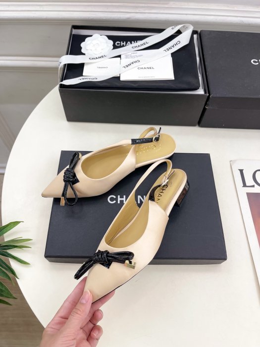 Босоножки фото 3