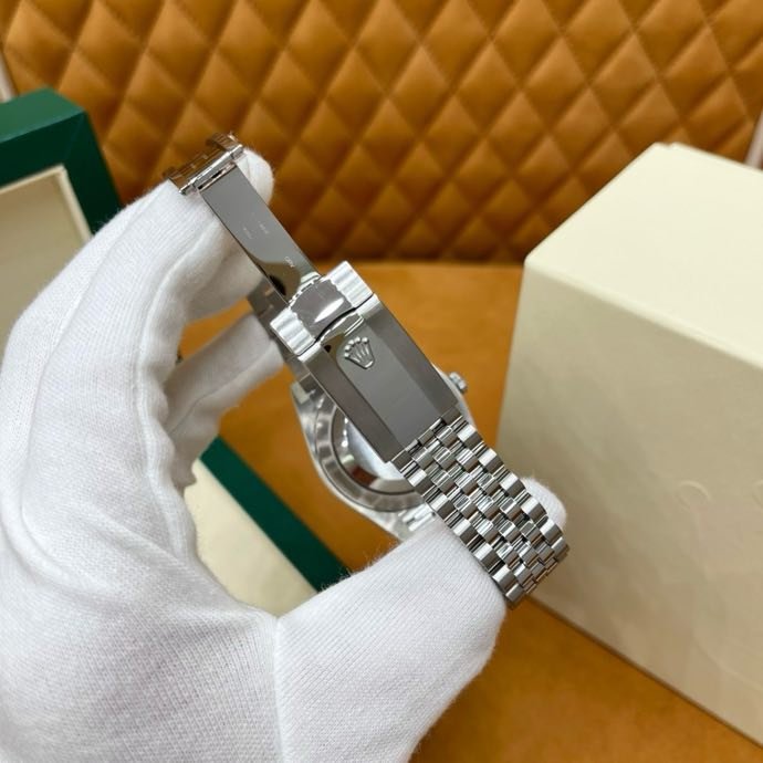 Часы наручные ROLEX DATEJUST 41 M126234-0049 фото 2