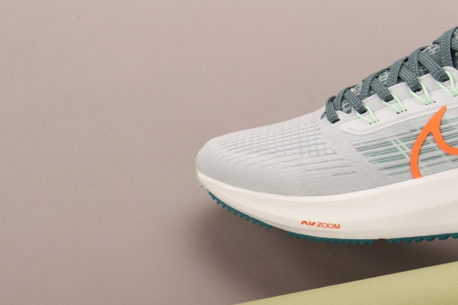 Кросівки Air Zoom Pegasus 39 Pure Platinum Total Orange DH4071-003 фото 2