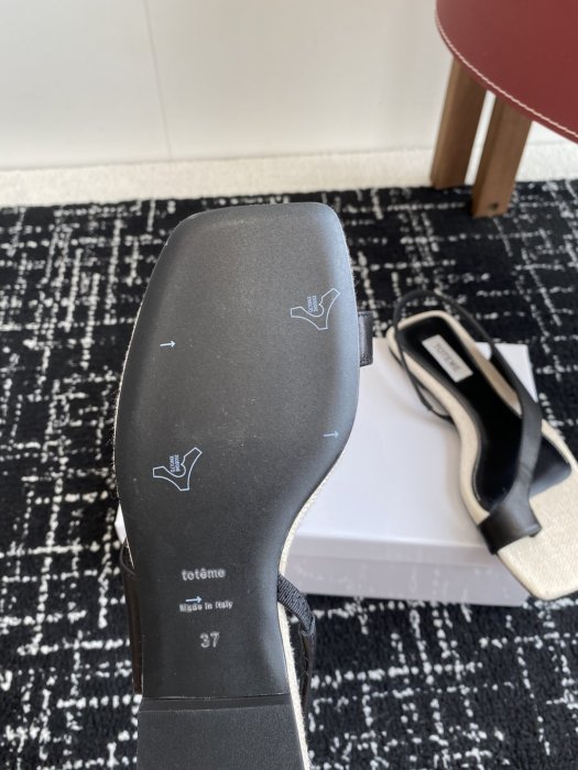 Сандалии женские фото 9