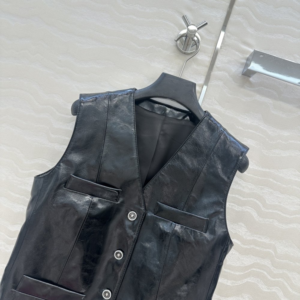 Vest leather female фото 2