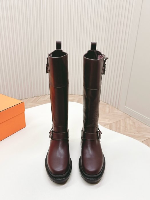 Boots women's