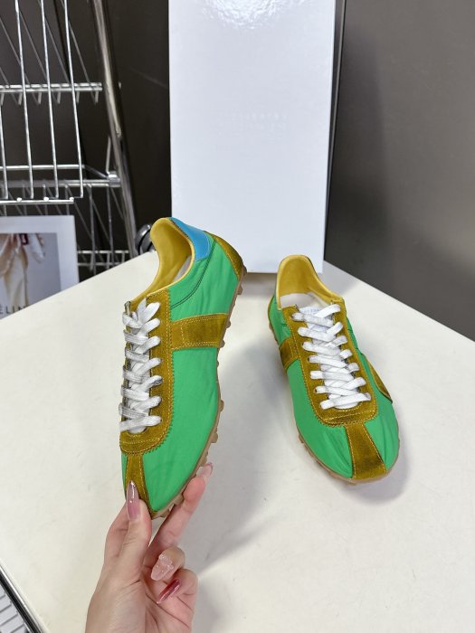 Кроссовки фото 4