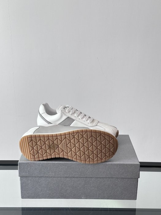 Кросівки чоловічі фото 9