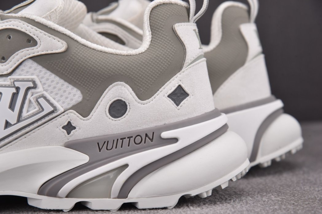 Кроссовки LOUIS VUITTON Runner Tatic Grey White фото 13