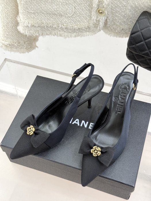 Босоножки фото 2