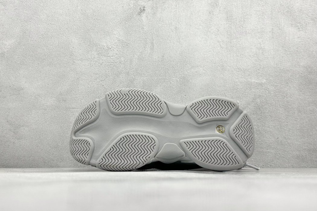 Sneakers фото 4
