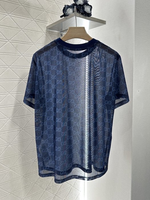 T-shirt women's фото 2