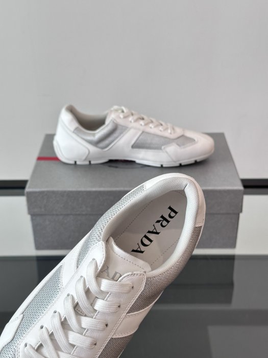 Кросівки чоловічі фото 8