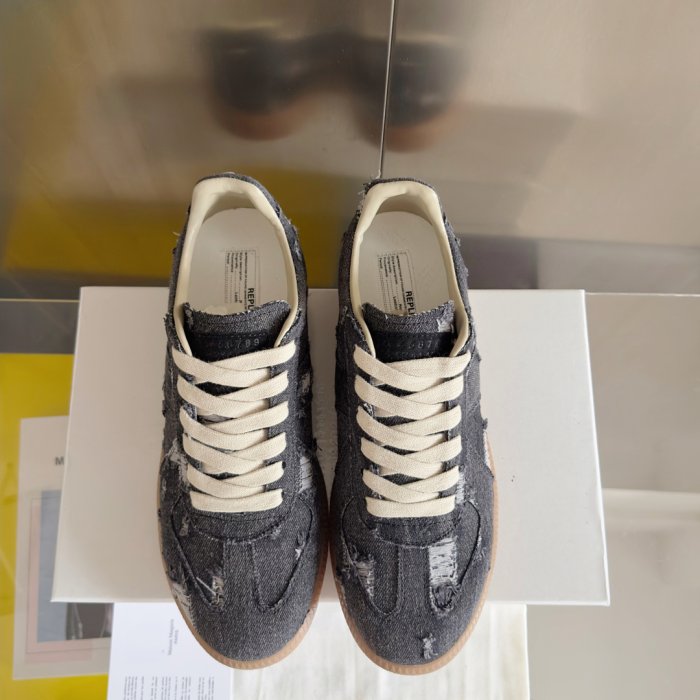 Кросівки фото 7