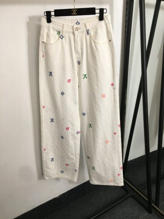 Джинсы женские
