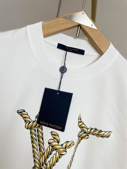 T-shirt men's фото 3