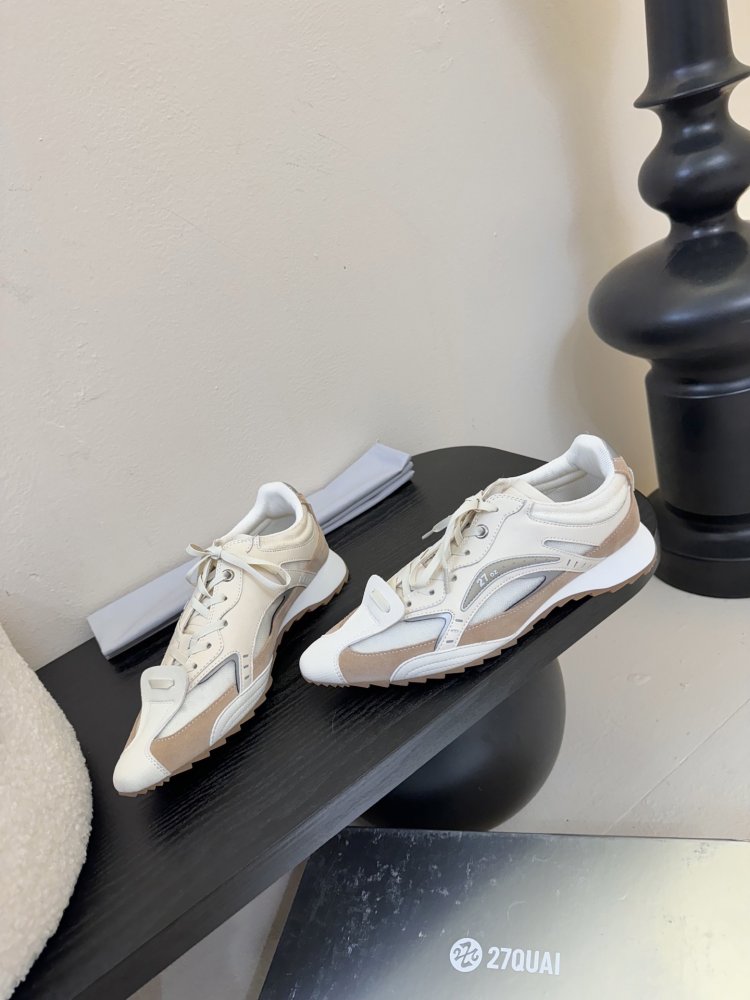 Кросівки жіночі фото 3