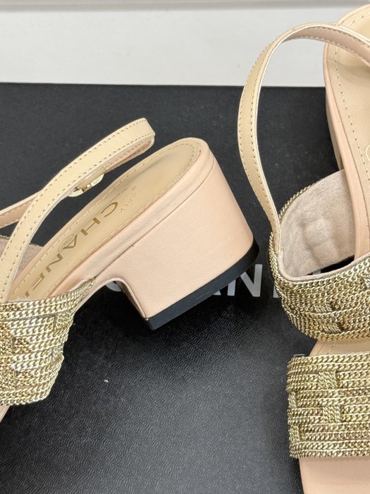 Босоножки фото 6