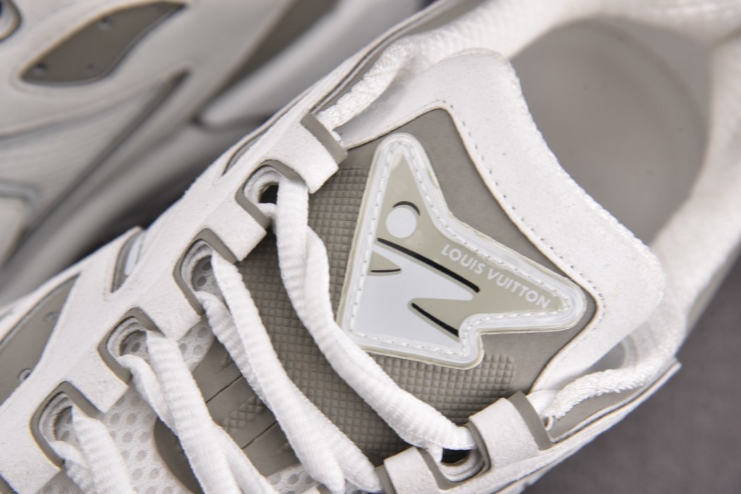 Кроссовки LOUIS VUITTON Runner Tatic Grey White фото 9