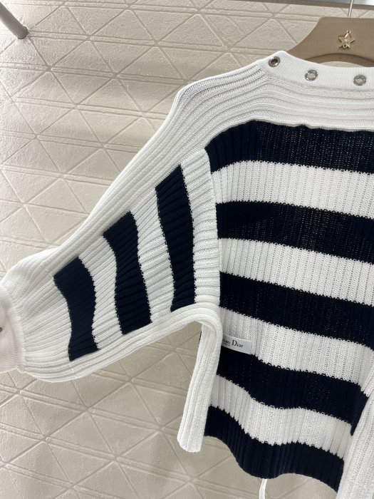 Кофта жіноча фото 6