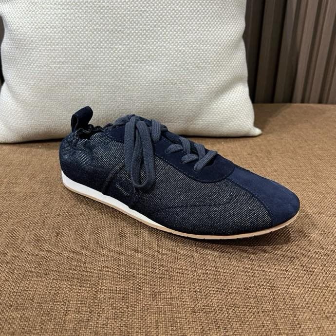 Кроссовки женские фото 9