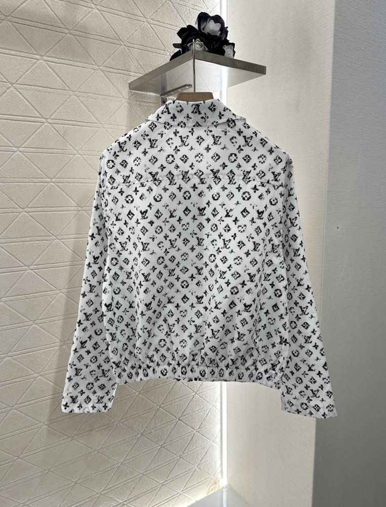 Куртка женская фото 2