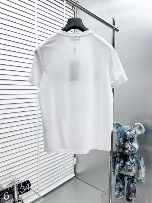 T-shirt men's фото 2