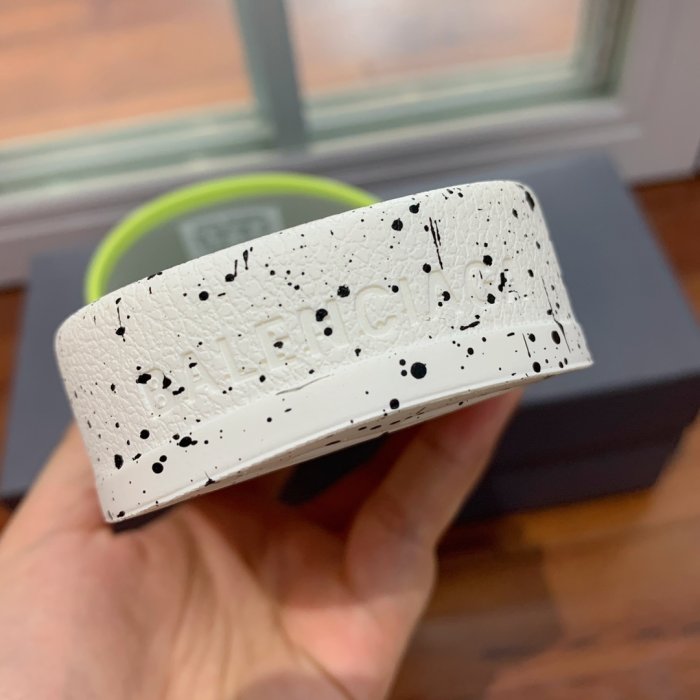 Шльопанці фото 9