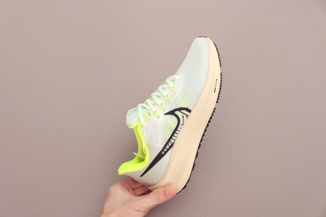 Sneakers Air Zoom Pegasus 39 Barely Green Volt - DH4071-301 фото 6