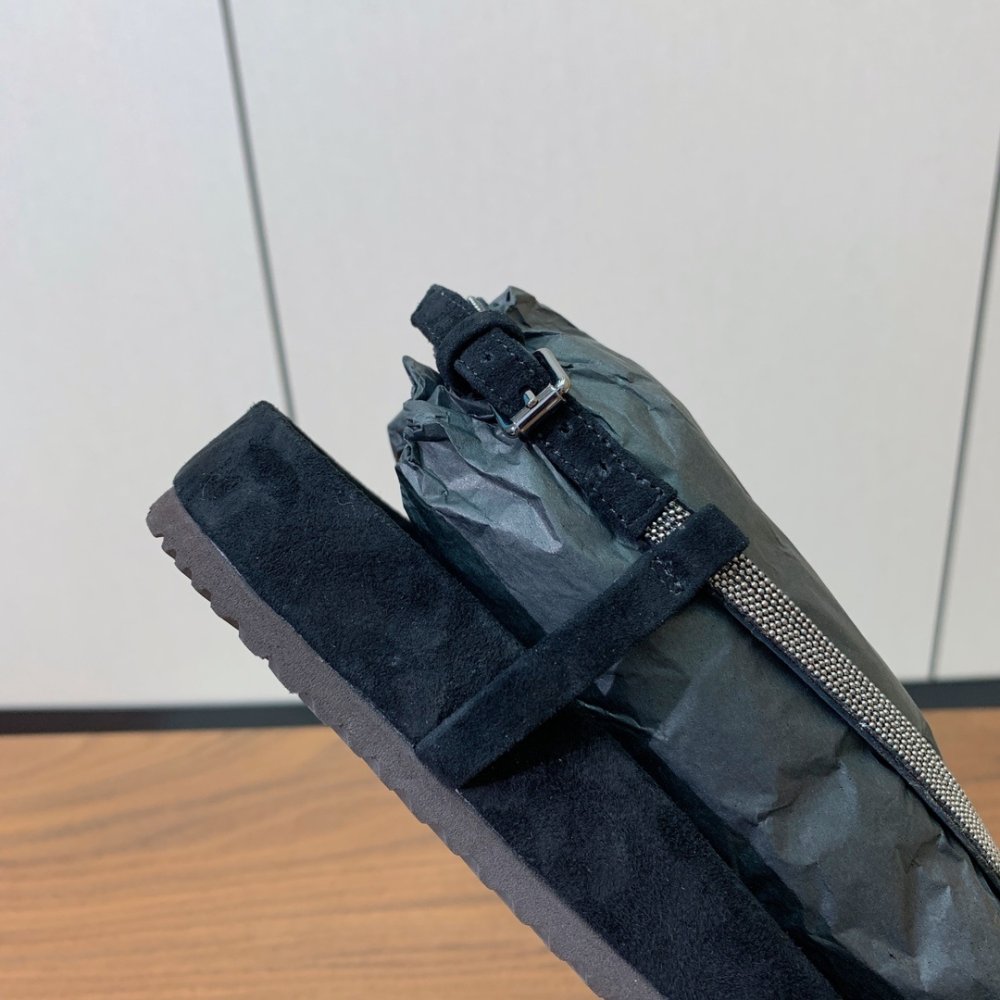 Шлепанцы женские фото 7