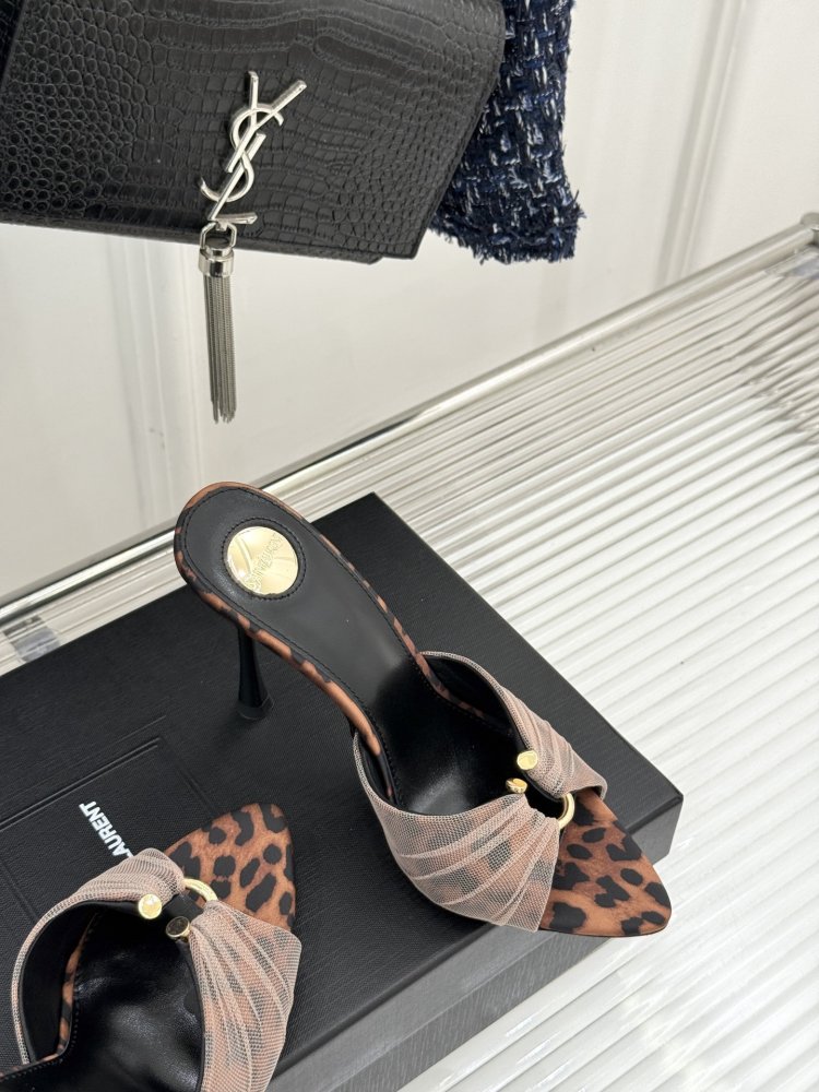 Босоножки фото 5