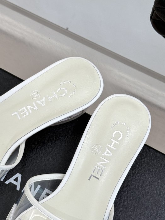 Босоножки фото 8