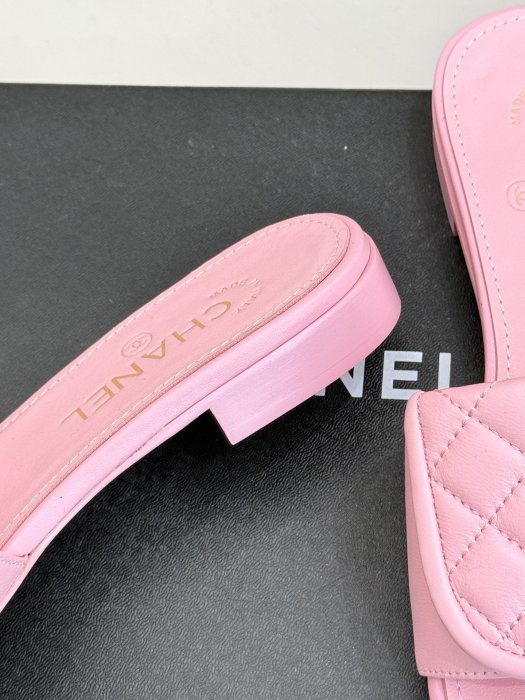 Шлепанцы фото 6