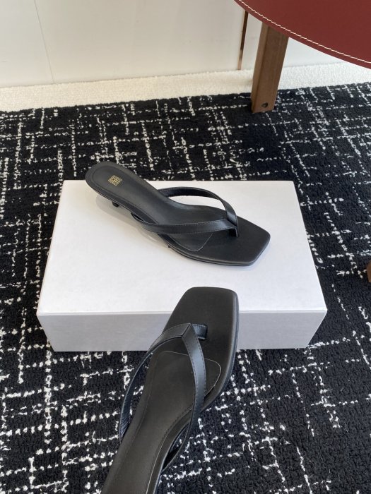 Босоножки фото 6