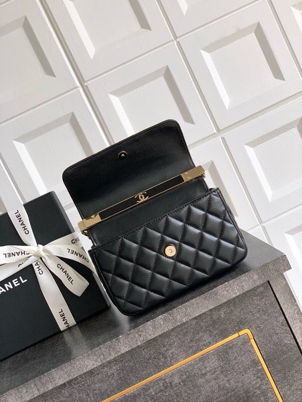 Сумка кожаная CHANEL 25P 18 см фото 3